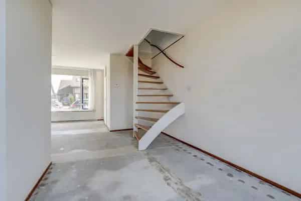 Tussenwoning Wissenkerke 3 slaapkamers tuin zonnepanelen
