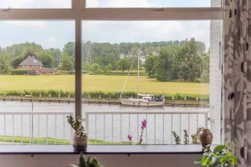 Hoekappartement Leeuwarden - 2 Slaapkamers - Balkon - Uitzicht Kanaal