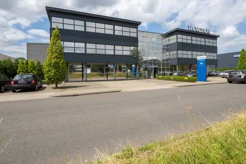 Bedrijfshal te Huur Almelo 2066m2 Twentepoort West