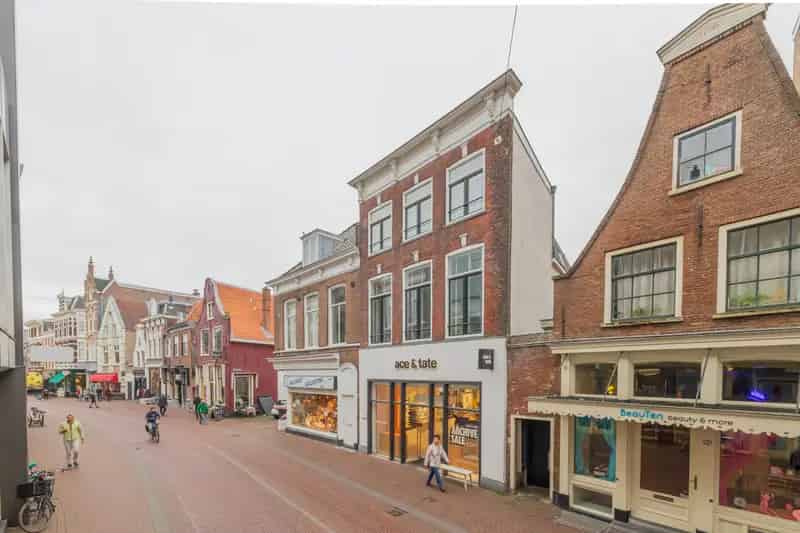 Appartement te huur Pieterstraat 4b in Haarlem voor € 2.485 per maand