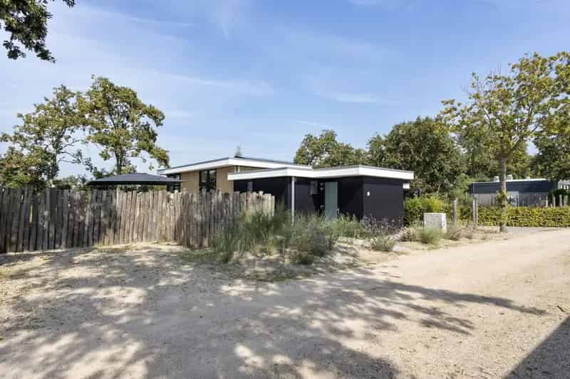 Luxe Chalet Burgh-Haamstede Nabij Strand