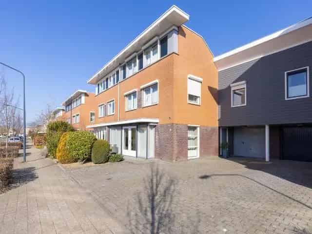 Ruime 2-onder-1-kap woning Hoorn 165m2 Energielabel A