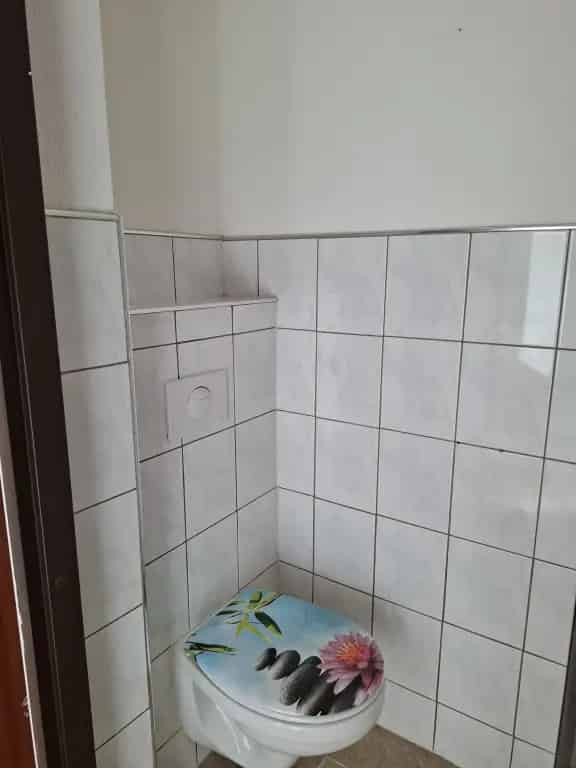 4 Kamer Tussenwoning Spijkenisse Ruime Tuin Nabij Centrum