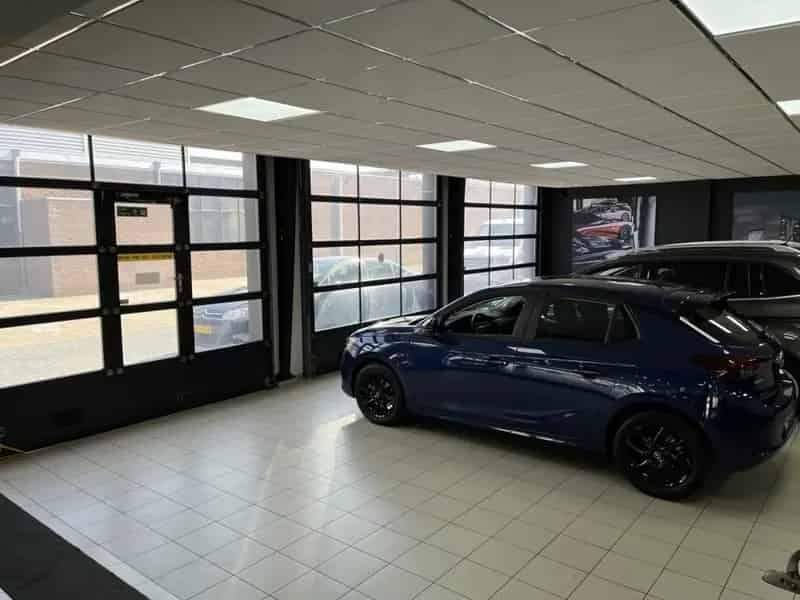 Bedrijfsruimte Heerhugowaard 540m2 Showroom Werkplaats Buitenterrein