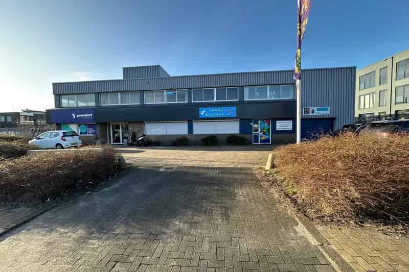 Beleggingspand Hoofddorp 1284m² Verhuurd Bedrijfs Kantoor