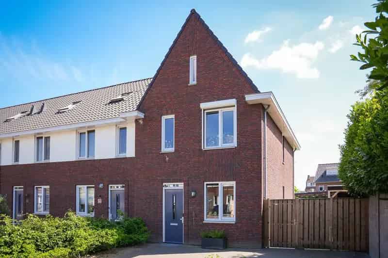Hoekwoning te koop Veghel 3 slaapkamers moderne keuken