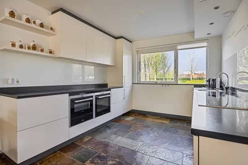 Ruime Hoekwoning 5 Slaapkamers Westwijk Amstelveen 178m2
