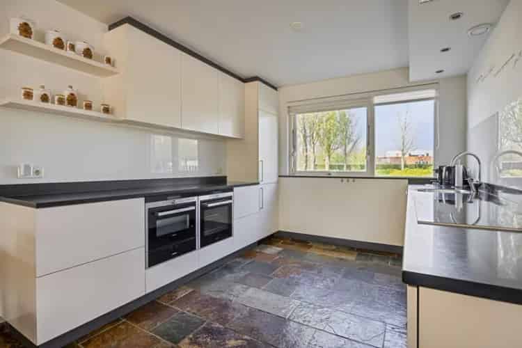 Ruime Hoekwoning 5 Slaapkamers Westwijk Amstelveen 178m2