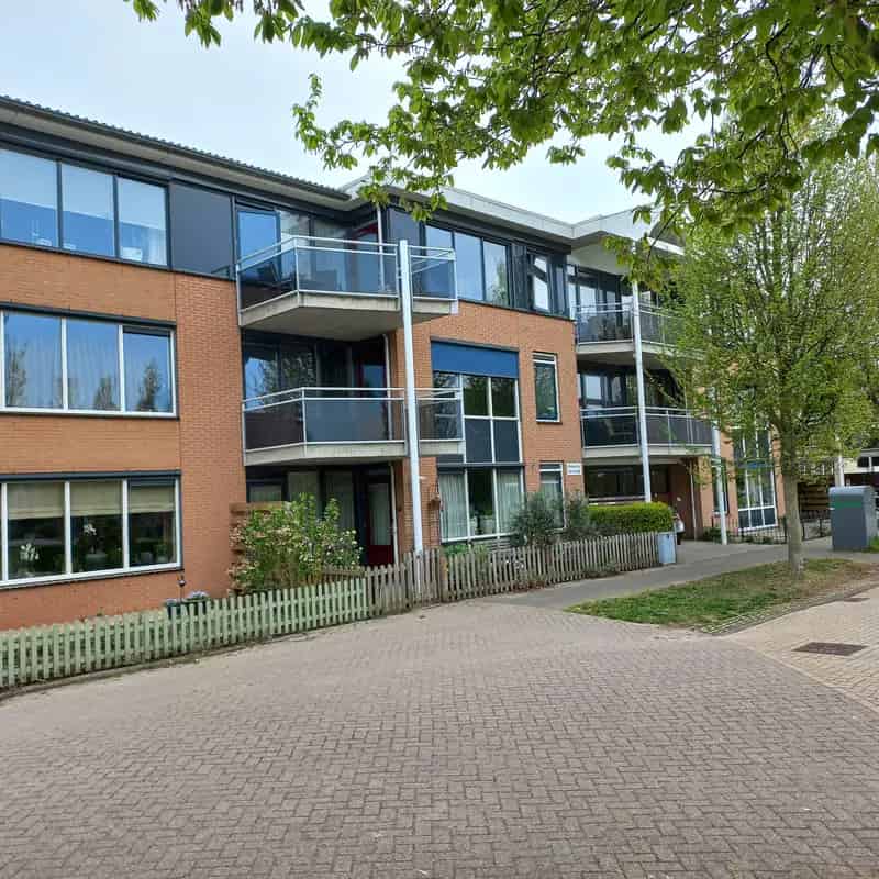 Nette woning in Limmen met nieuwe keuken