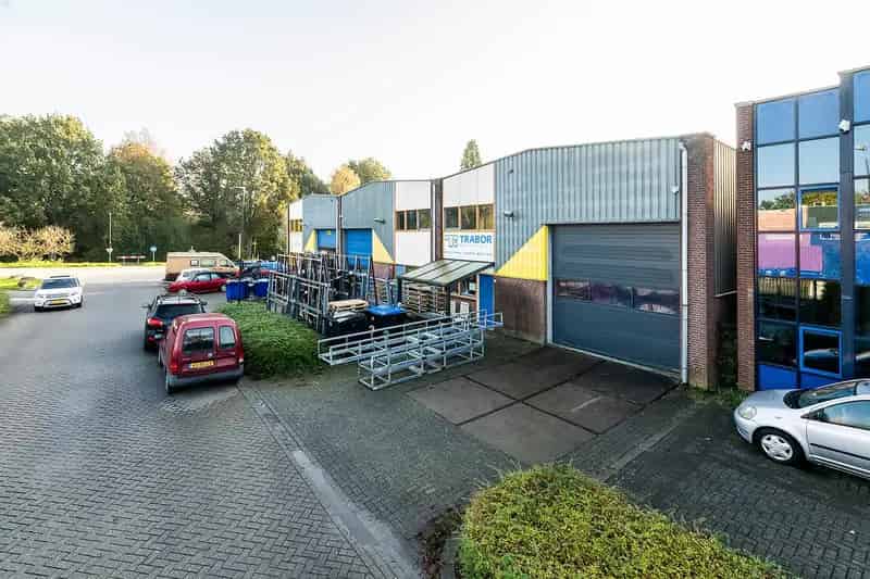 Bedrijfshal Giessenburg | Zoek bedrijfshallen te koop: Transportweg 3-5 3381 LP Giessenburg 