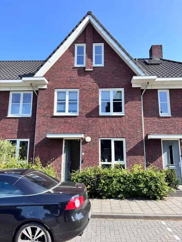 Moderne Eengezinswoning Te Huur Waalwijk