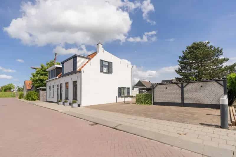 Twee Onder Een Kapwoning Oude Tonge 97m2 Diepe Tuin 3 Parkeren