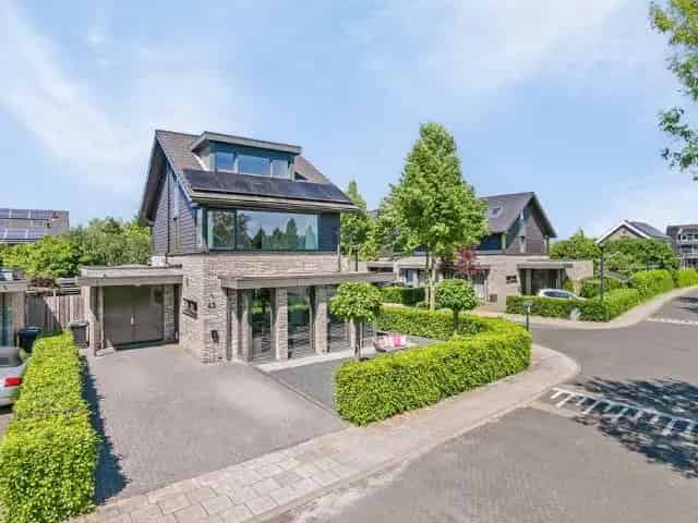 Vrijstaande woning Huissen Loovelden Garage Tuin