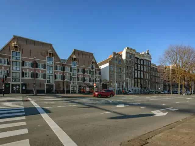 Amsterdam Appartement Prins Hendrikkade Rijksmonument 92m2