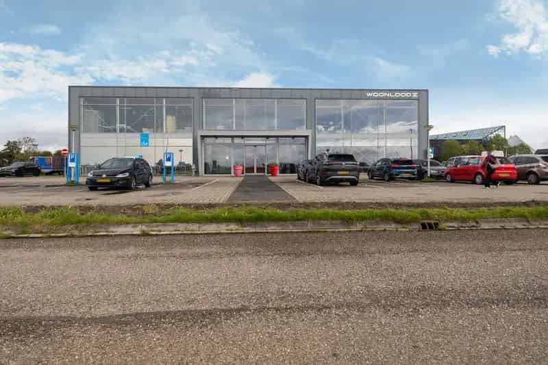 Bedrijfshal Leeuwarden 730m2 te Huur