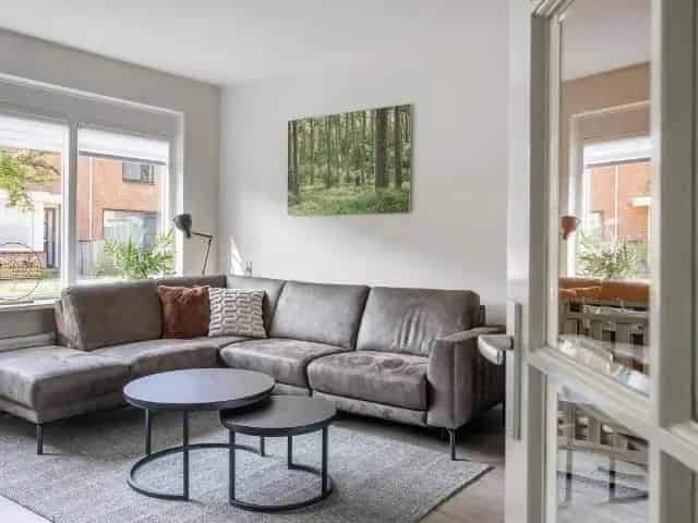Moderne Tussenwoning Apeldoorn A-label Zonnepanelen Mheenpark