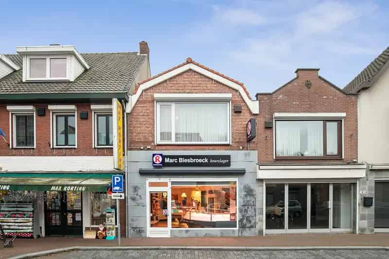 Ruime Slagerij met Bovenwoning te Hulst