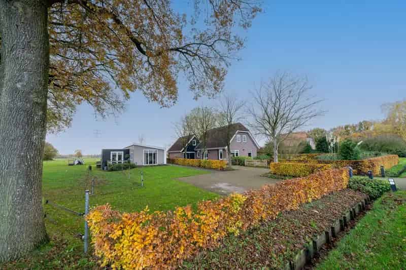 Vrijstaande woning Putten 4 slaapkamers Mantelzorgwoning Schuur