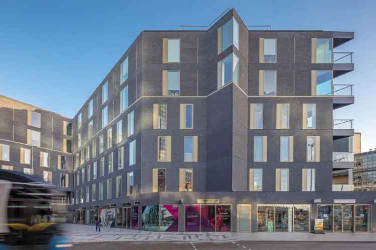 Luxe appartement Almere Stad 2 slaapkamers en suite badkamers