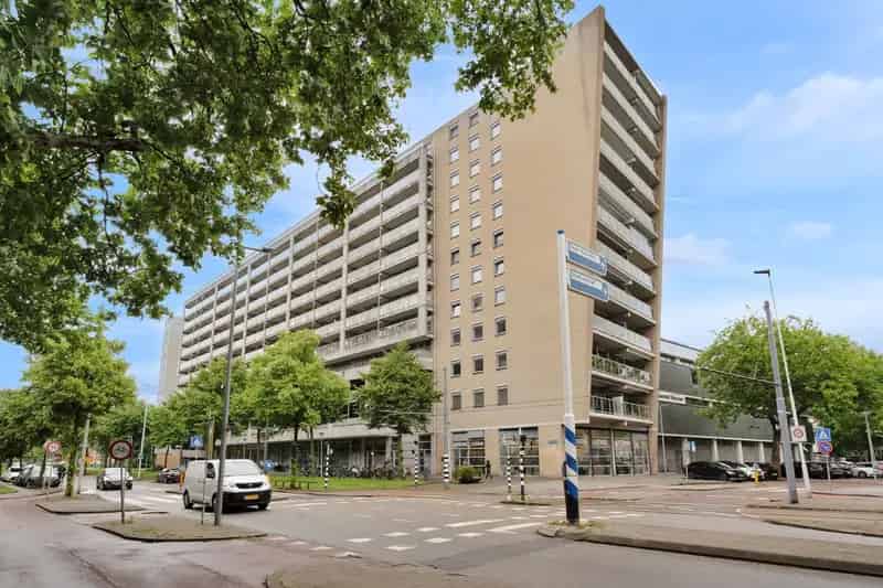 Ruim appartement Rotterdam 3 slaapkamers nabij Hofbogen