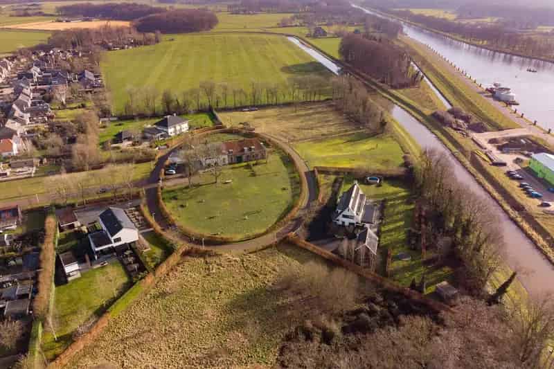 Bouwgrond Eefde: Ruim perceel voor landhuis aan de Eefsche Beek