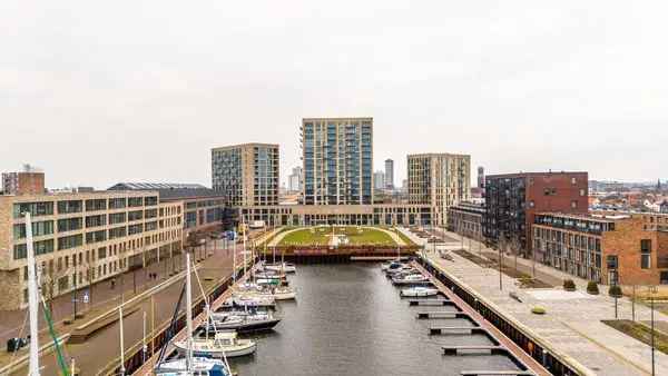 Herenhuis Vlissingen: 7 kamers, 4 woonlagen, modern, instapklaar