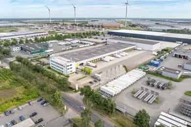 1842 m2 Kantoorruimte te Huur Venlo Moderne Crossdock Warehouse