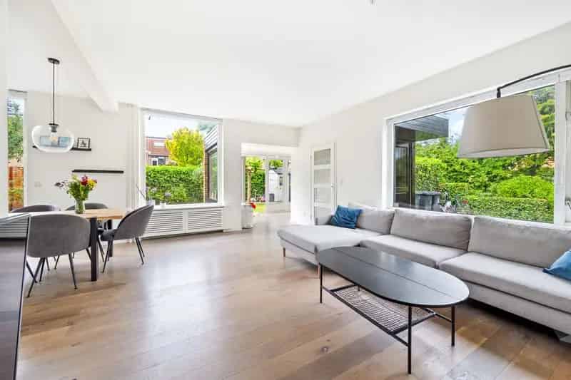 Ruime Familiewoning te Koop in Essesteijn Voorburg