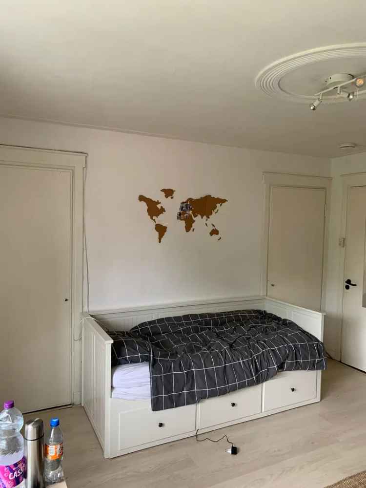 Kamer te huur in gemengd huis voor student of werkende