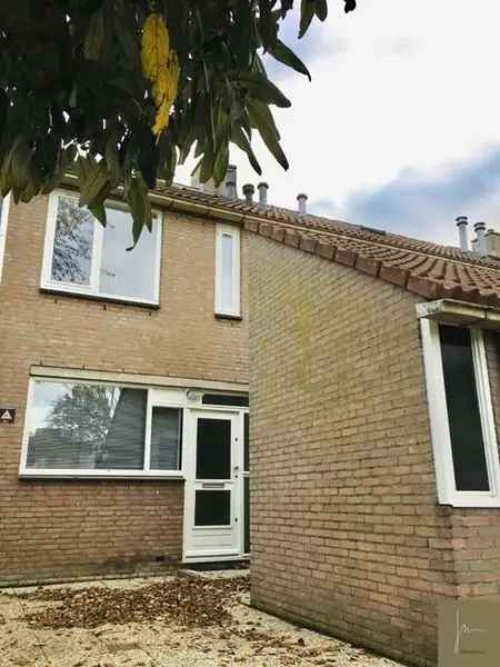 Familiewoning 125m2 4 slaapkamers 1 badkamer 1978