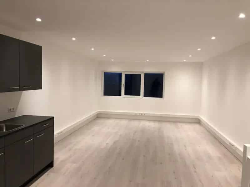 Bedrijfshal te huur De Goorn 185m²  -  Werkplaats Kantoor Parkeerplaatsen
