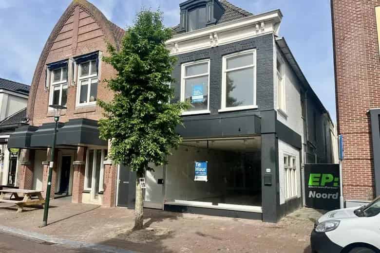 102-464 m2 Winkelruimte Gorredijk te Huur met Bedrijfswoning