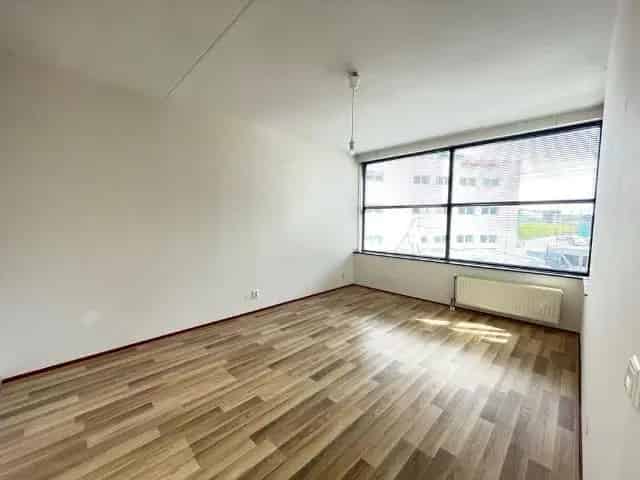 2 Kamerwoning Rijswijk  Beschikbaar per 01-12-2024