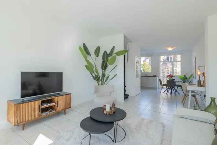 Amsterdam Noord: Ruime Bovenwoning 2 Slaapkamers Bloemenbuurt