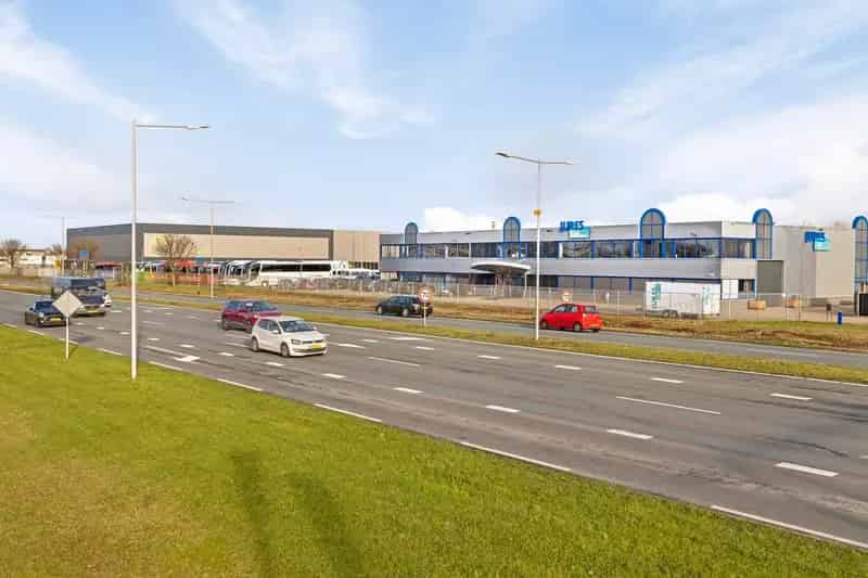 Bedrijfshal te Huur Oss 826m² Magazijn Kantoor