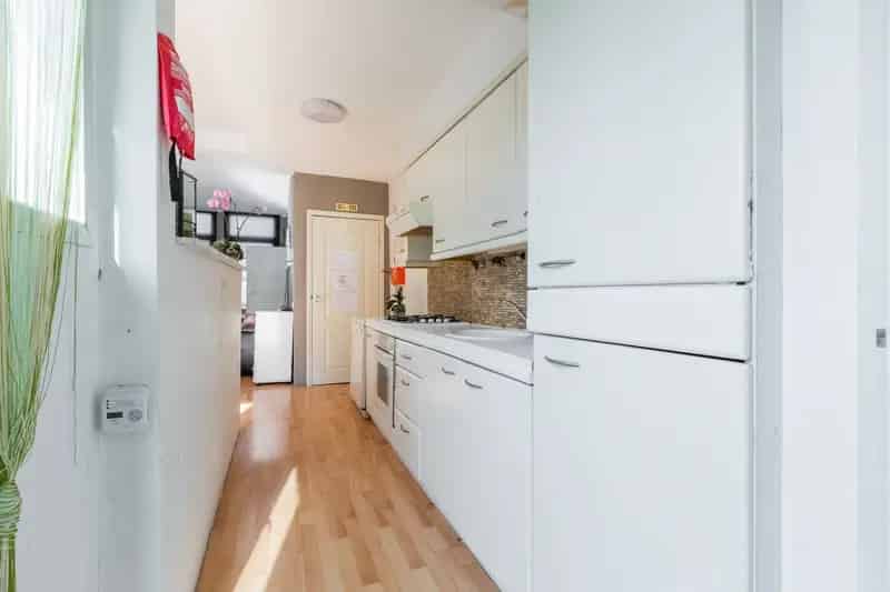 Huis te koop Zaandam: 3 Slaapkamers, Tuin, Nabij Centrum