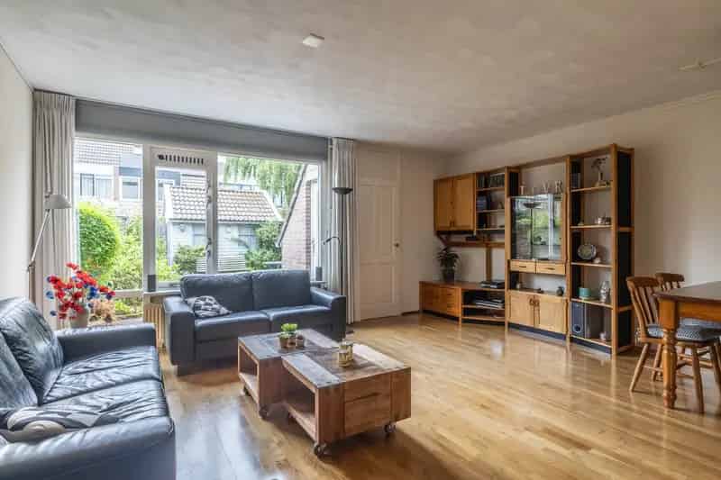 Huis te koop Jan Steenstraat Heemskerk - Gezinswoning nabij centrum
