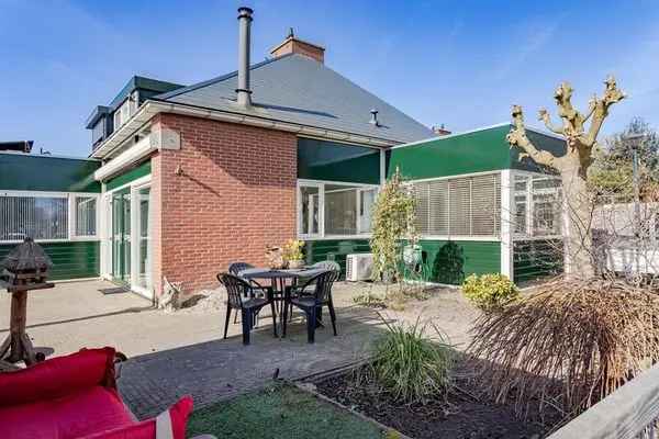 Geschakelde Woning Zwaag Moderne Badkamer Tuin Overkapping