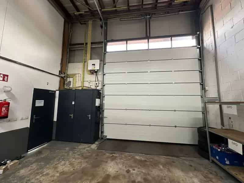 Bedrijfshal te Huur Berkel en Rodenrijs 1325m²