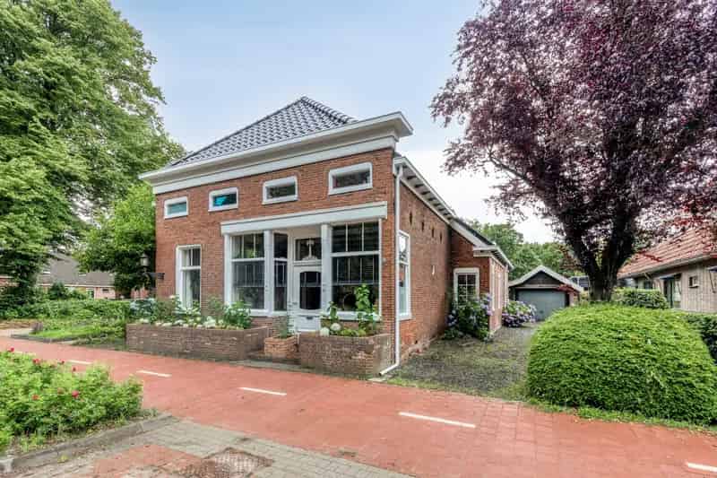 Vrijstaande woning met karakter te Valthermond