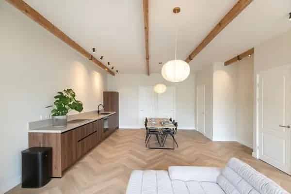 Gemeubileerd 2-kamer appartement Amsterdam Plantagebuurt 81m²
