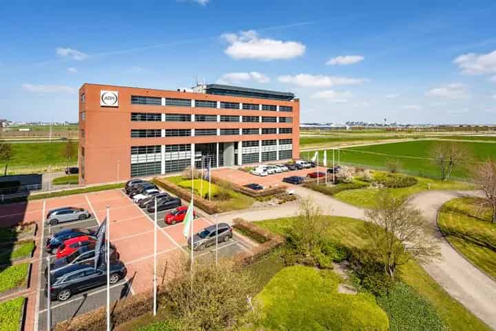 Penthouse Kantoor Schiphol-Rijk 220m2 Dakterras