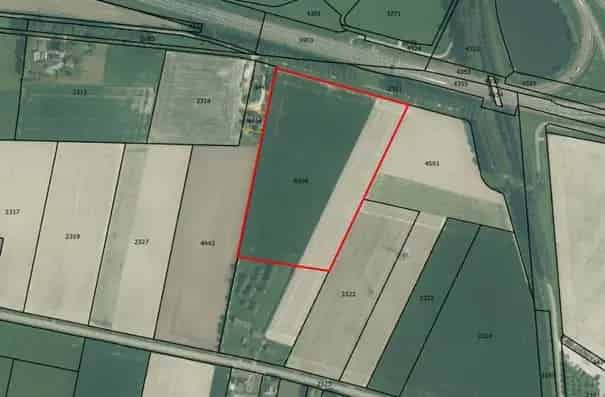 Agrarische Grond Hoek 48360 ha Te Koop