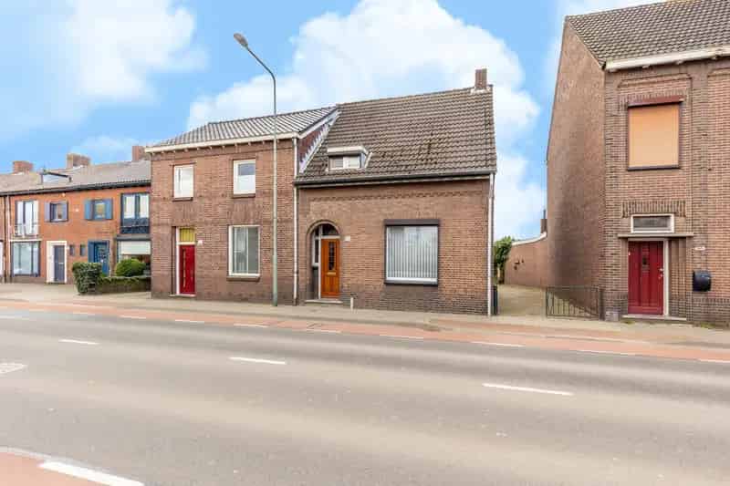 Vooroorlogse woning met 3 slaapkamers en ruime tuin