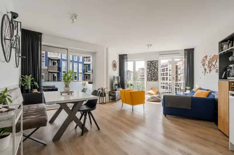3 Kamer Appartement Diemen Nabij Amsterdam Ruim Balkon