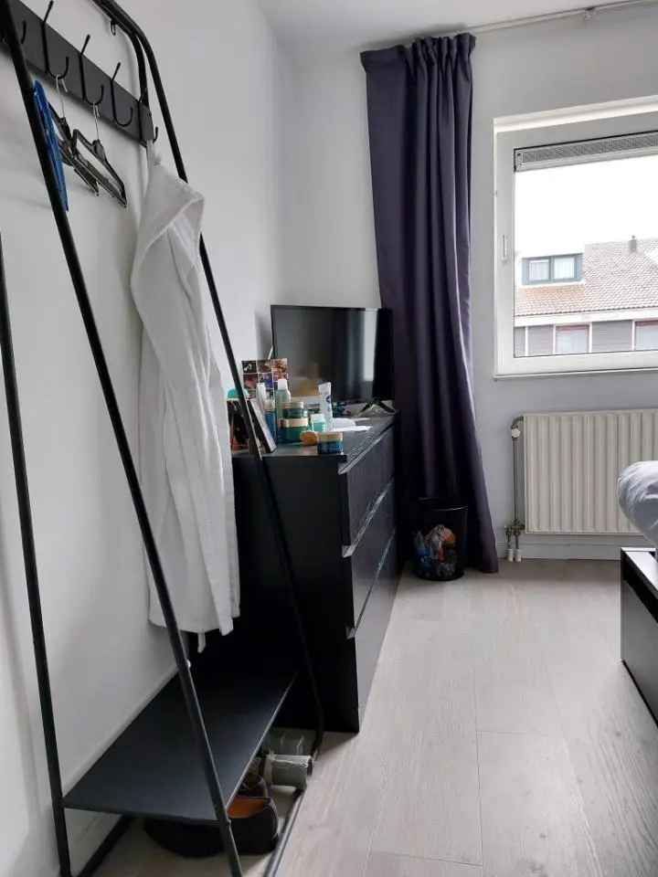 KAMER IN HOOFDDORP,   VANAF  HEDEN