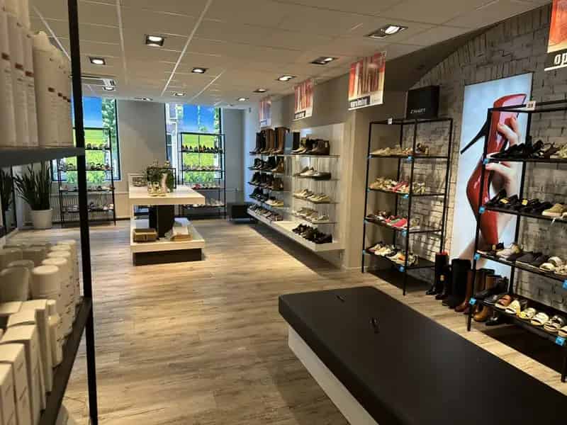Te Huur Winkelpand Hoorn Nieuwsteeg 342m2
