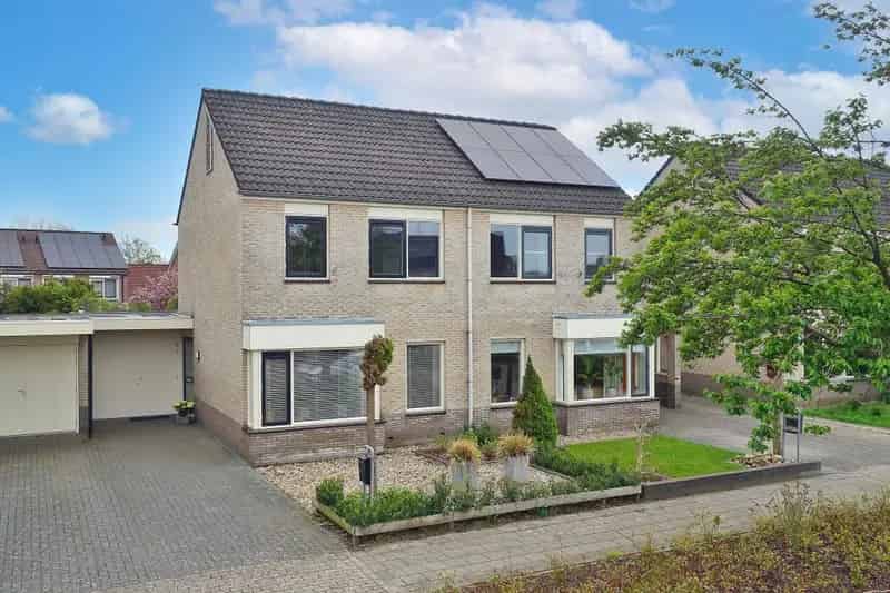 Tweekapper Delden 4 slaapkamers Garage Moderne keuken