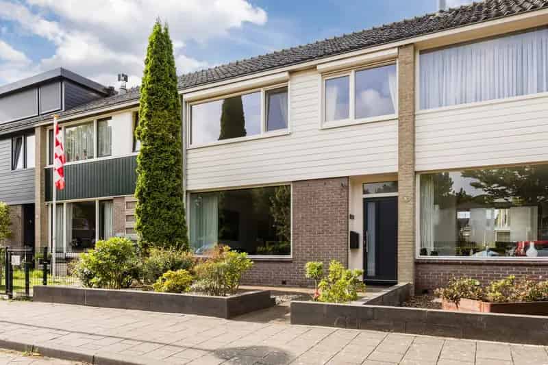 Huis te koop Vught 4 slaapkamers moderne badkamer