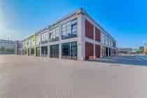 366 m2 Bedrijfsruimte Huizen - Direct Beschikbaar